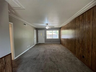 612 Willow St, Hurst, TX 76053 - photo 2