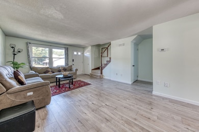 5 Saint Marc Cir unit H, South Windsor, CT 06074 - photo 6