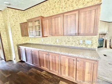 171 E Brooken Rd, Stigler, OK 74462 - photo 7