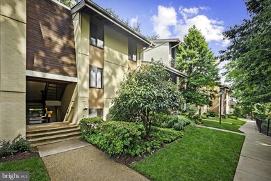 22 Cross Keys Rd unit 22F, Baltimore, MD 21210 - photo 4