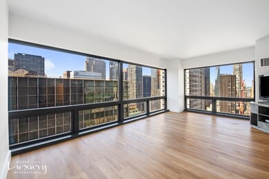 Trump Tower unit 37A, New York, NY 10022 - photo 4