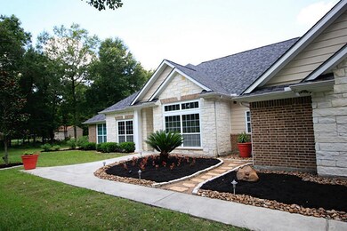 14335 Greenleaf Dr, Conroe, TX 77302 - photo 3