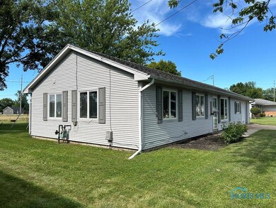 23755 W Meadow Dr, Genoa, OH 43430 - photo 3