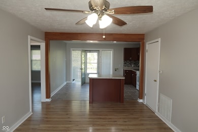 6016 Dickson Rd, Indianapolis, IN 46226 - photo 5