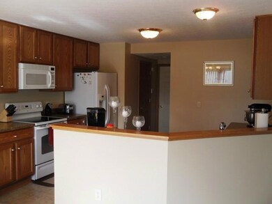 5079 Maple Valley Dr, Columbus, OH 43228 - photo 7