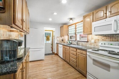 45 Highland St, Walpole, MA 02081 - photo 3