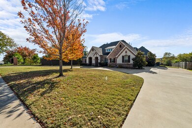 8616 Martin Dr, North Richland Hills, TX 76182 - photo 3