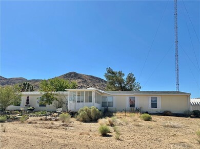 15960 Soft Tail Rd, Apple Valley, CA 92307 - photo 2