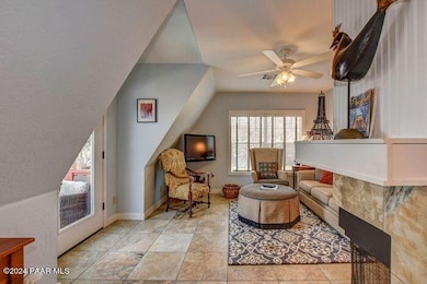 325 E Union 'The Townhouse' St, Prescott, AZ 86303 - photo 5