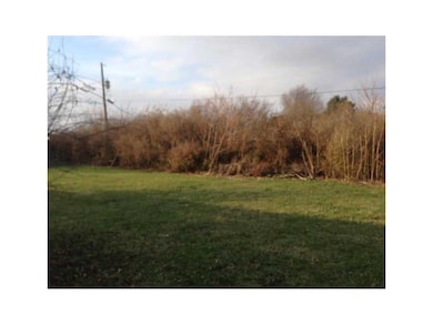 1078 E Meadows Dr, Greensburg, IN 47240 - photo 2