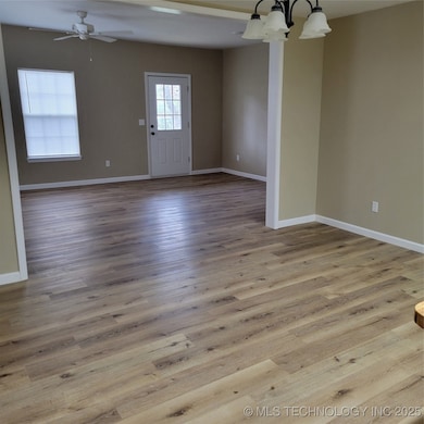 511 S State St, Wagoner, OK 74467 - photo 3