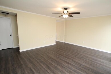 611 Simbury St, Columbus, OH 43228 - photo 3