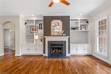 Gas fireplace