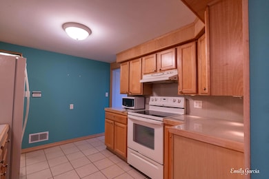 203 E. 27th St.-06