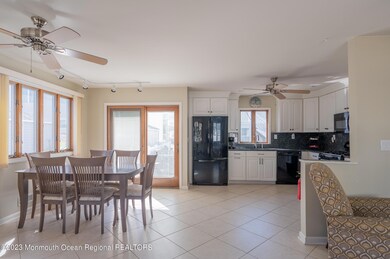 121 Jacobsen Ln, Lavallette, NJ 08735 - photo 3
