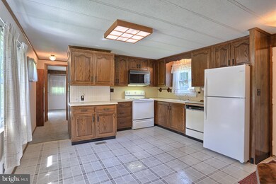 103 Quarry Dr, Myerstown, PA 17067 - photo 4