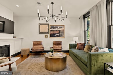 951 14th St SE, Washington, DC 20003 - photo 5