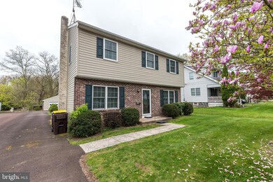 348 W Vine St, Hatfield, PA 19440 - photo 4