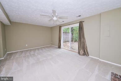 11510 Underoak Ct, Reston, VA 20191 - photo 6