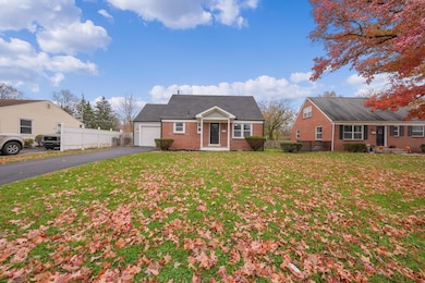 271 Carilla Ln, Columbus, OH 43228 - photo 3