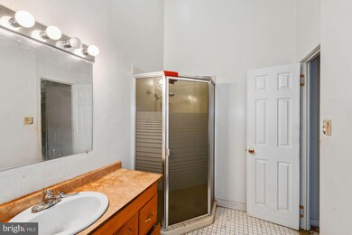 5720 Avondale Dr, Bowie, MD 20715 - photo 4