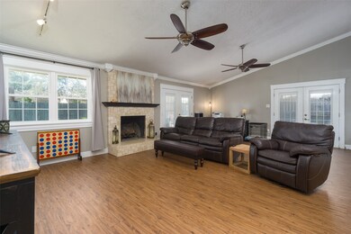 16922 Stardale Ln, Friendswood, TX 77546 - photo 5