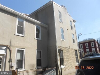 539 Centre St, Ashland, PA 17921 - photo 2