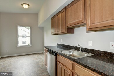 7 Pickering Ct unit 202, Germantown, MD 20874 - photo 6