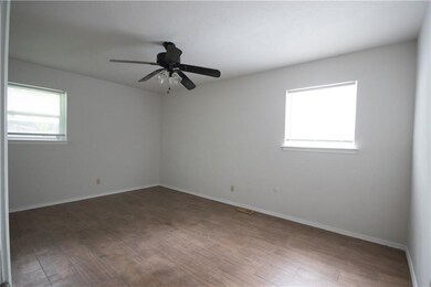 1201 NW 3rd St, Bentonville, AR 72712 - photo 7