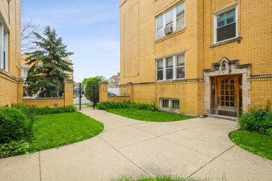 2944 N Laramie Ave unit 3E, Chicago, IL 60641 - photo 2