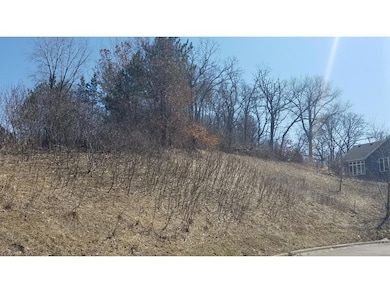 13868 Glendale Ct, Apple Valley, MN 55124 - photo 3