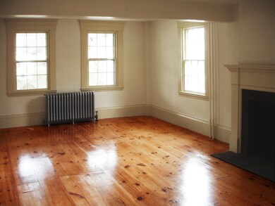 1-Living Room-4-1280px