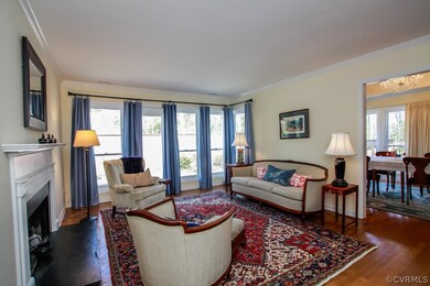 living room from foyer
