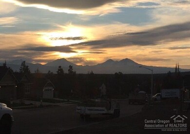 2854 SW 47th St, Redmond, OR 97756 - photo 2