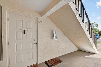 815 Sky Pine Way unit B1, Greenacres, FL 33415 - photo 5