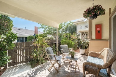 23009 Nadine Cir unit A, Torrance, CA 90505 - photo 3