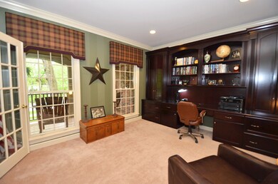 2308 Bill Ct, Naperville, IL 60565 - photo 3