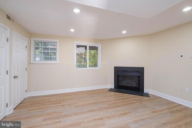 32 Chambord Dr, Newark, DE 19702 - photo 4