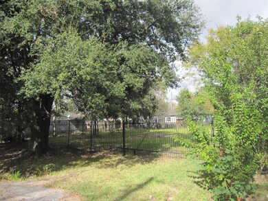 3511 Seabrook St, Houston, TX 77021 - photo 3