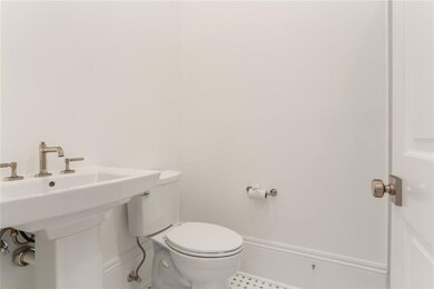 5226 Magazine St, New Orleans, LA 70115 - photo 5