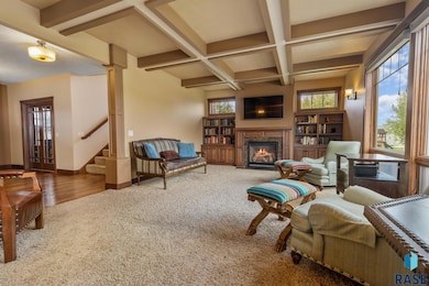 6813 E Limestone Cir, Sioux Falls, SD 57110 - photo 5