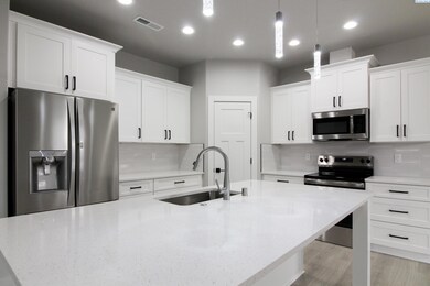 716 N Road 42, Pasco, WA 99301 - photo 4