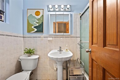 41-20 Elbertson St, Elmhurst, NY 11373 - photo 4