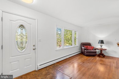 7517 Dogwood Rd, Sykesville, MD 21784 - photo 3