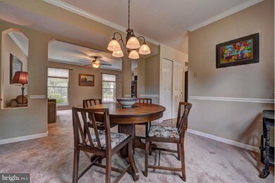 13100 Bramblewood Ln, Herndon, VA 20171 - photo 7