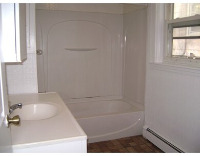 19 Westminster St unit B, Worcester, MA 01605 - photo 6