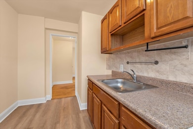 20-21 Parsons Blvd, Whitestone, NY 11357 - photo 6