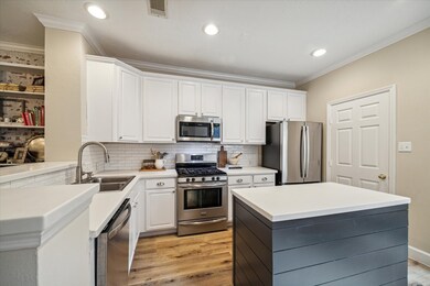 63 Harvest Wind Place, Spring, TX 77382 - photo 6