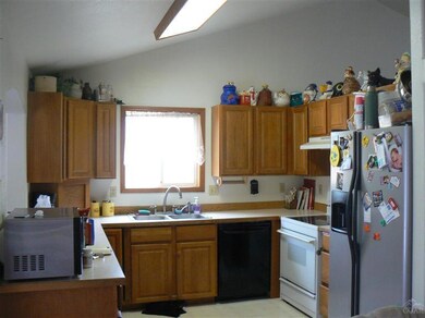 unlisted-address, Redmond, OR 97756 - photo 4