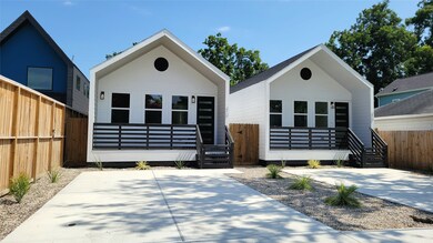 213 E 38th St, Houston, TX 77018 - photo 2